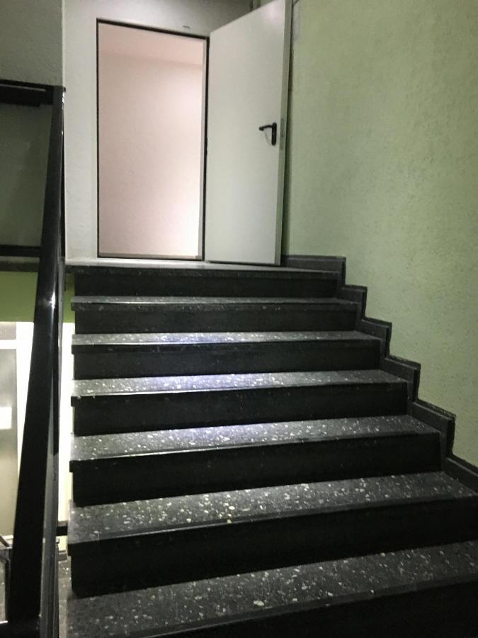 Messe-Hotelzimmer-Einzimmerappartement 레버쿠젠 외부 사진