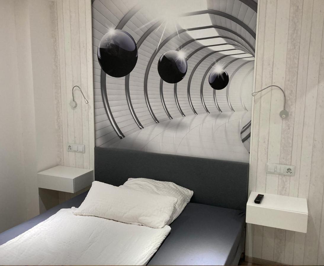 Messe-Hotelzimmer-Einzimmerappartement 레버쿠젠 외부 사진